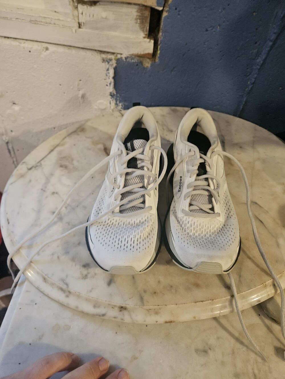 Brooks Trace 3 Running Shoes Womens 8.5 B Medium White/Oyster/Black 1204011D191